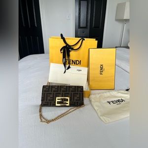 Fendi wallet with chain- baguette color